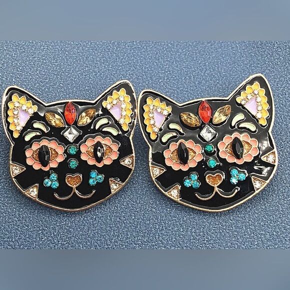EARRINGS! Betsey Johnson Kitty Kat Rhinestone and Steel Stud Earrings BNWT - Picture 2 of 4